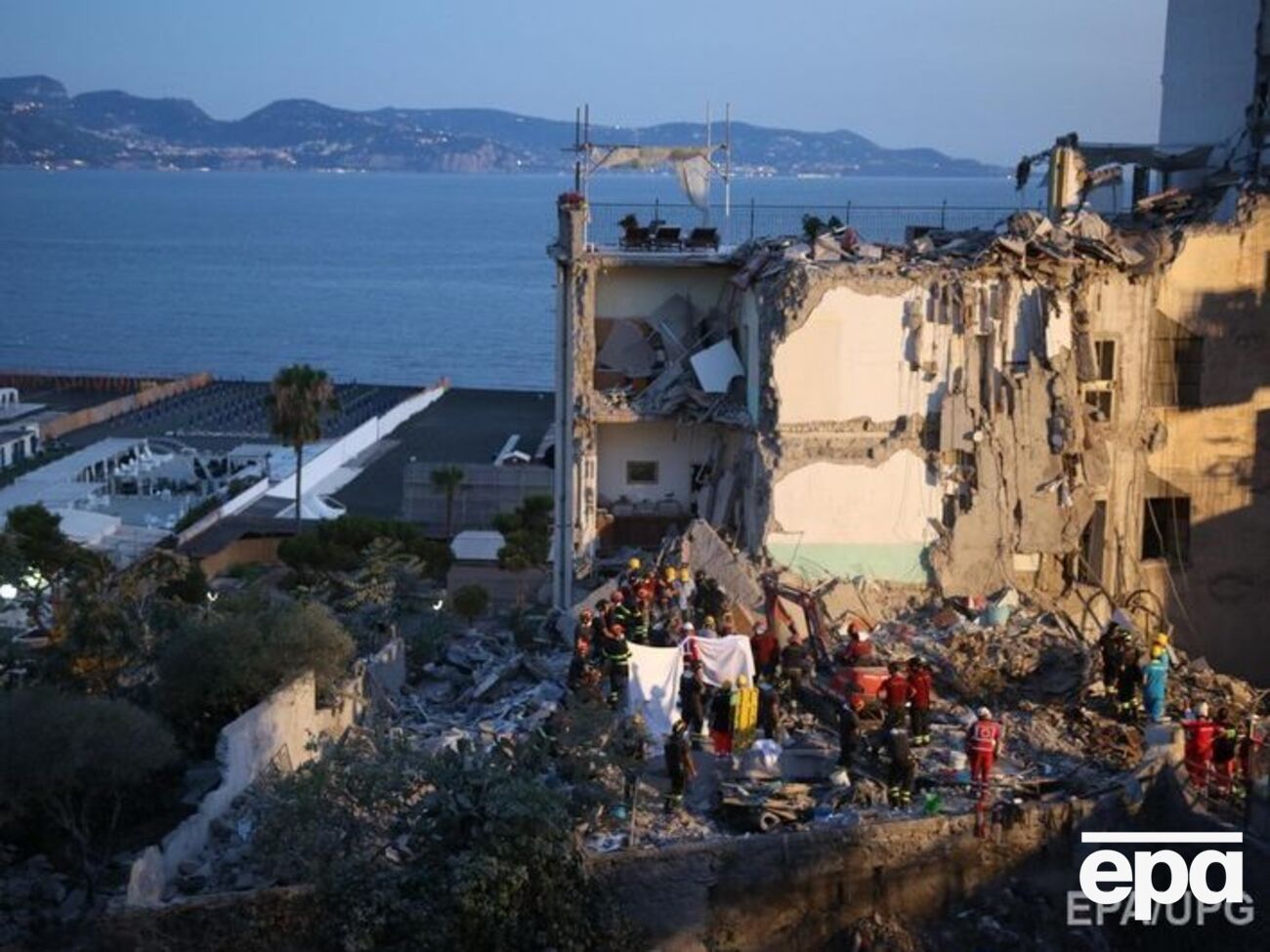 Жилой дом в пригороде Неаполя полностью разрушен