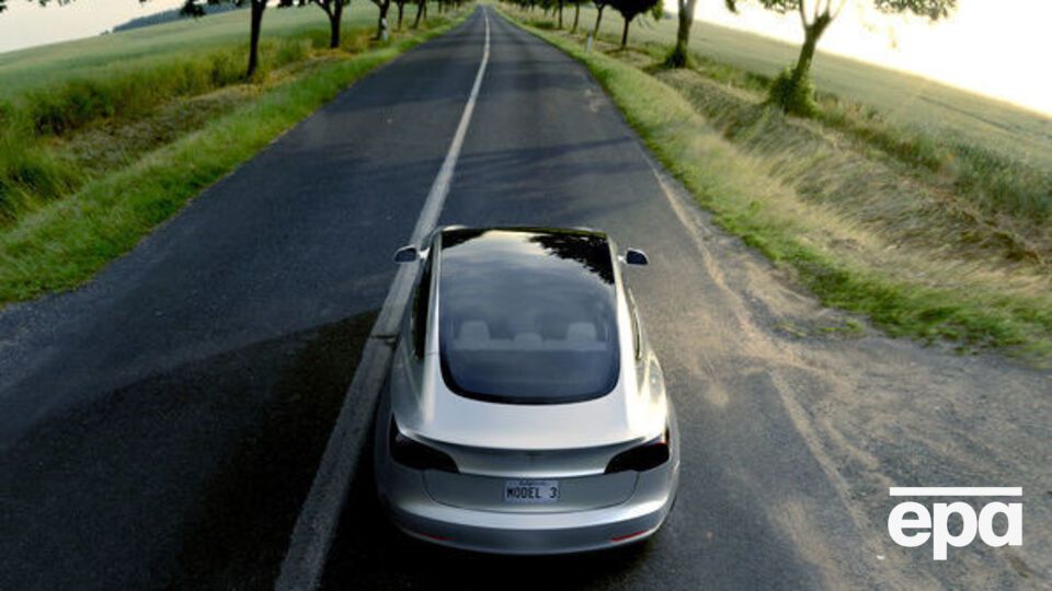 Model 3 – найдешевший електромобіль Tesla