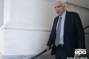 Маккейн призывал Сенат США принять жесткие санкции в отношении РФ и предоставить летальное оружие Украине