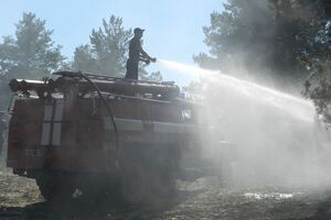 К тушению пожаров привлекли 15 единиц спецтехники