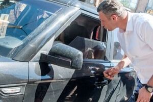 Кличко: Водители могут оплатить парковку через паркоматы, смс или месячные талоны