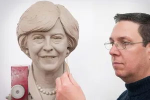 Скульптуру должны представить в этом году