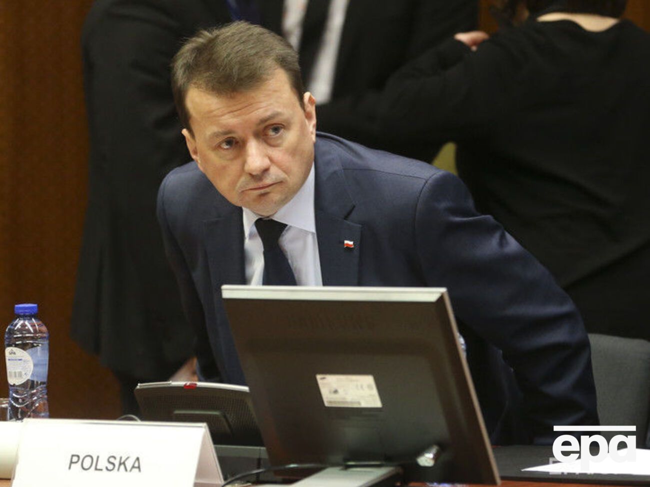 Блащака просять відмовитися від зображення литовського і українського об'єктів на паспортах