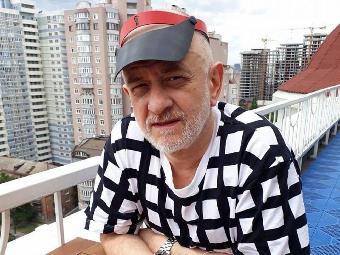 Если вдруг посадят Навального, то когда его выпустят, Путин покажется демократической альтернативой