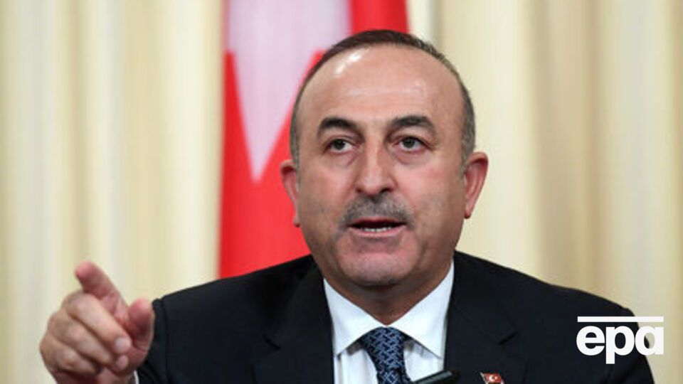 Чавушоглу: Анкара пытается решать все вопросы с помощью диалога