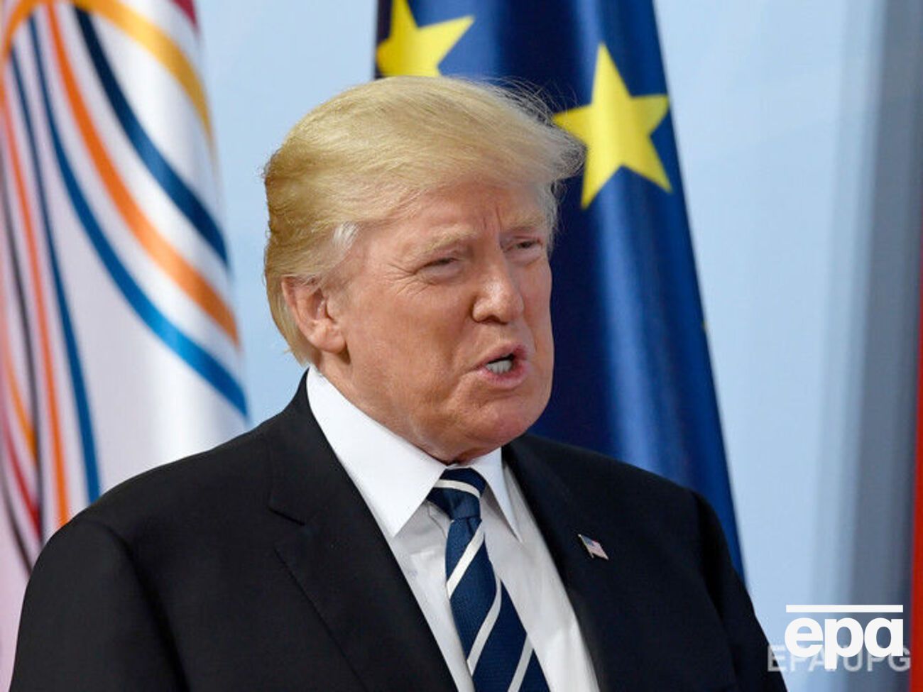 Трамп заявил, что в Венесуэле люди "страдают и умирают"