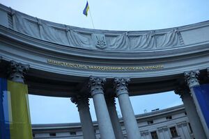 В МИД рассказали о задержанных в Испании 11 украинских моряках