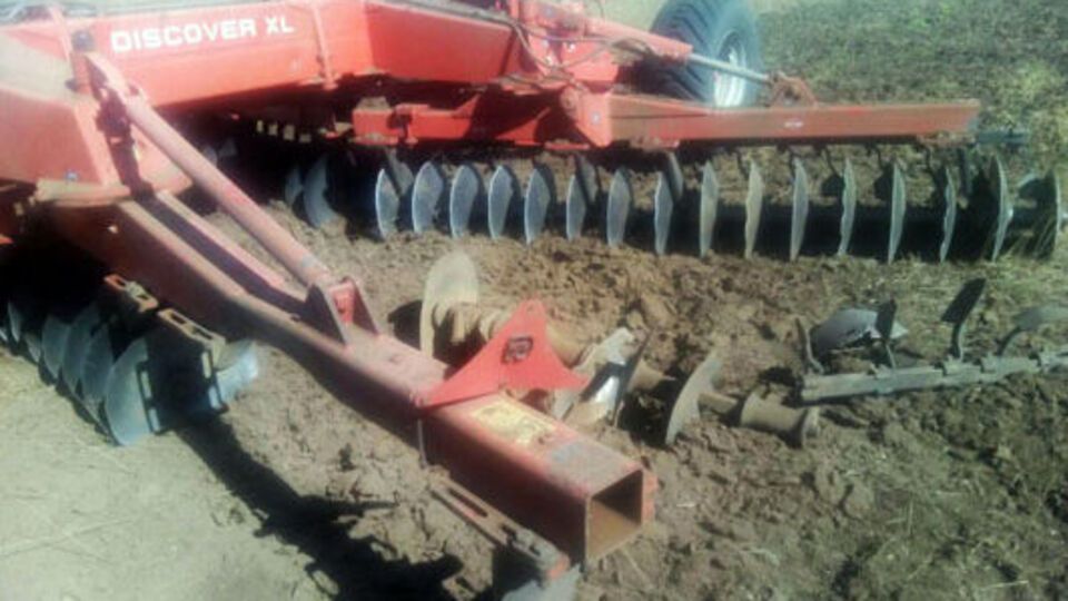 В результате взрыва в Донецкой области повреждена техника