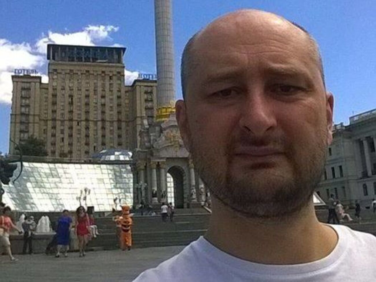 Бабченко: Граната у обезьяны должна быть отобрана