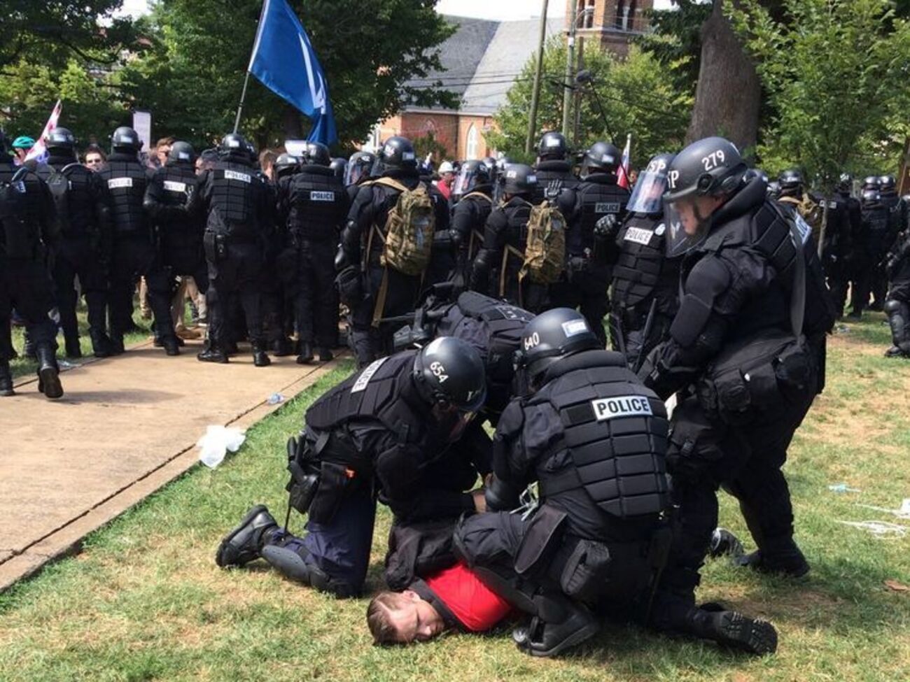 Поліція провела кілька затримань