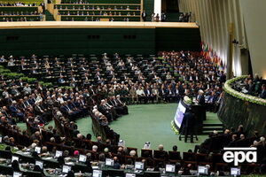 За рішення проголосувало 240 парламентаріїв із 247