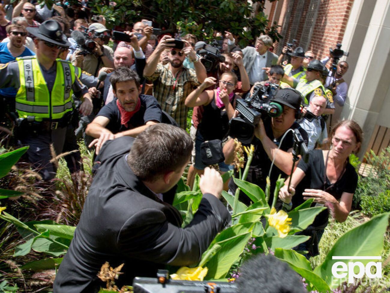 Кесслер утік від натовпу
