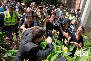 Кесслер утік від натовпу