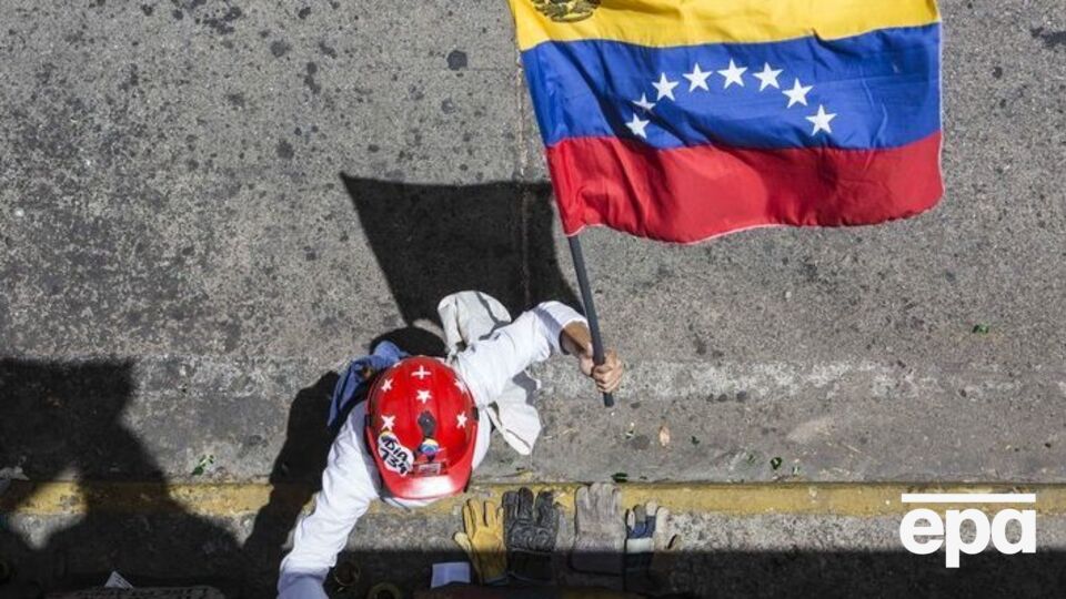 Благодаря российским финансам власти Венесуэлы избежали дефолта и переворота