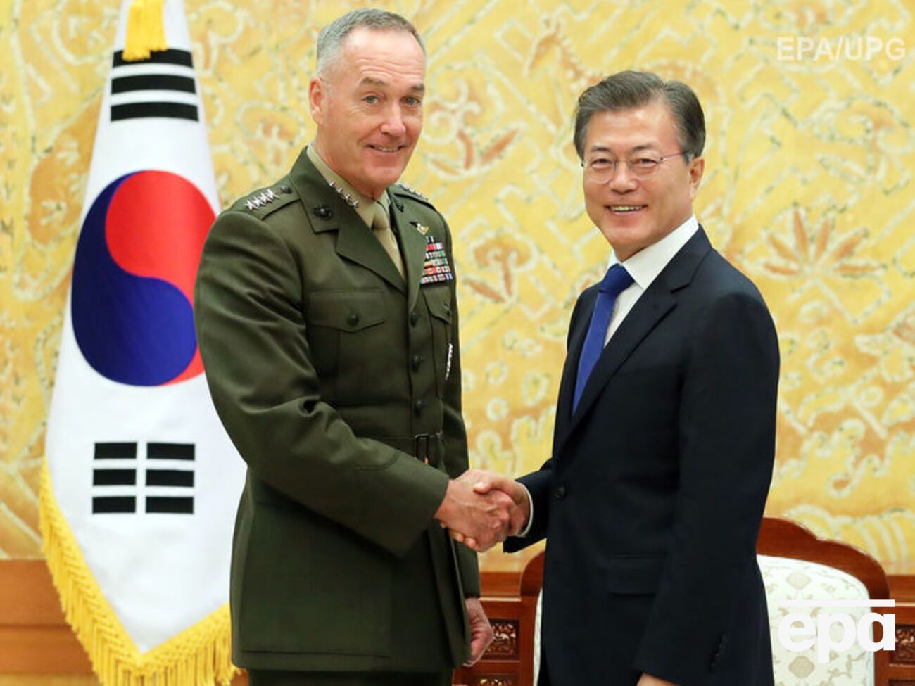 Данфорд провел переговоры с президентом Южной Кореи Мун Чжэ Ином