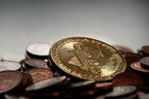 Курс биткоина к доллару 14 августа преодолел отметку $4000.