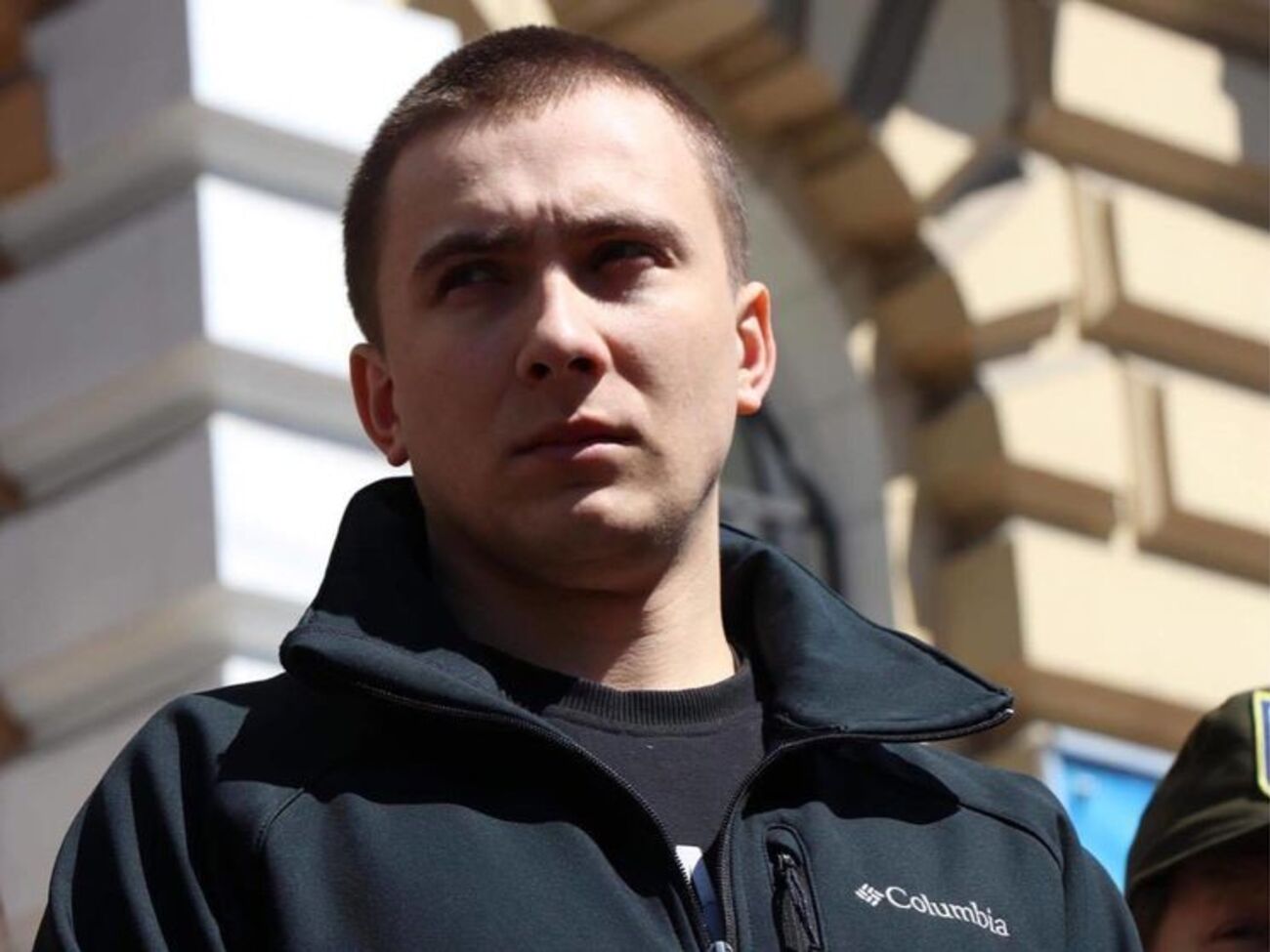 У чому відмінність між РФ та Україною? Росія веде проти нас війну, а Україна вперто відмовляється захищатися