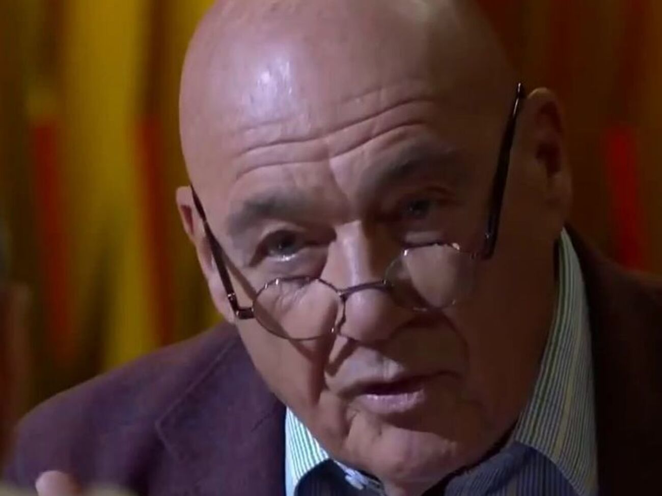 Познер:&nbsp;Ну пришел ко мне Шнур. И оказался никакой, я просто был поражен этому. Ему нечего было сказать, он не отвечал на вопросы, он был пустой, неинтересный