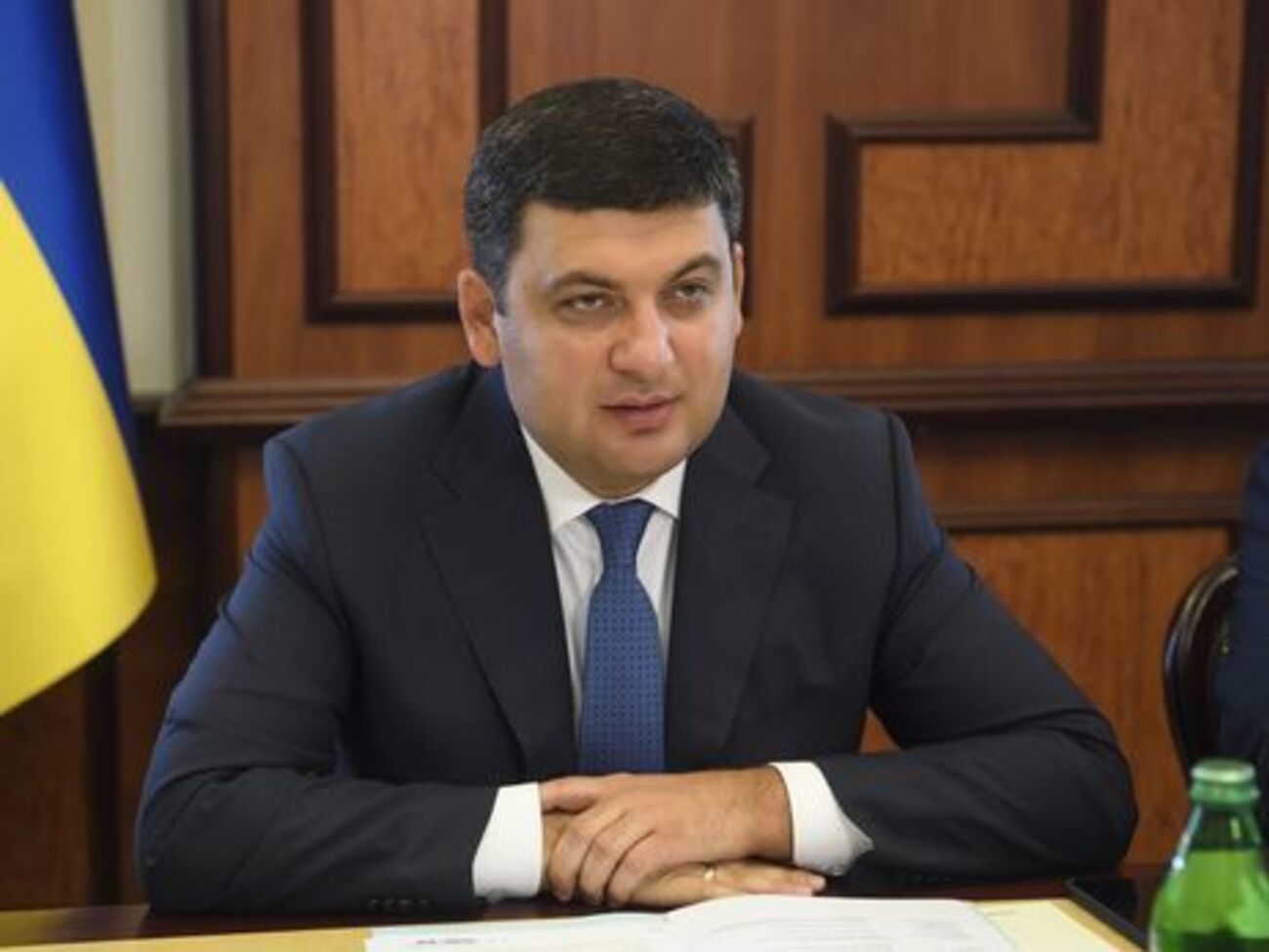 Гройсман: Не треба з дитинства українців привчати стояти в чергах