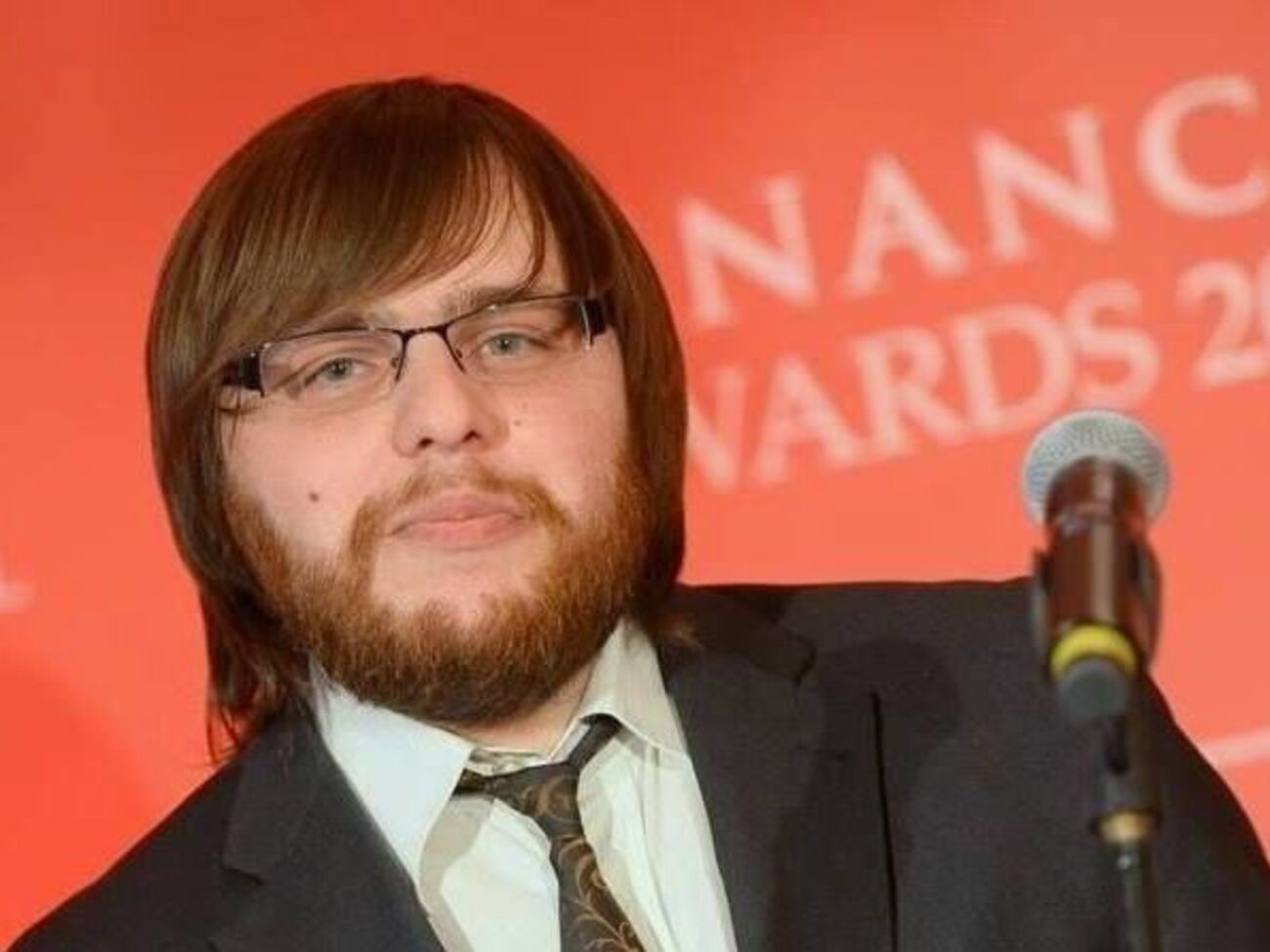 Садовничий (на фото): Усе логічно: Шабунін ударив людину, людина подала в поліцію заяву, поліція знайшла склад злочину, вручила підозру, далі буде суд, який визначить покарання за побиття людини