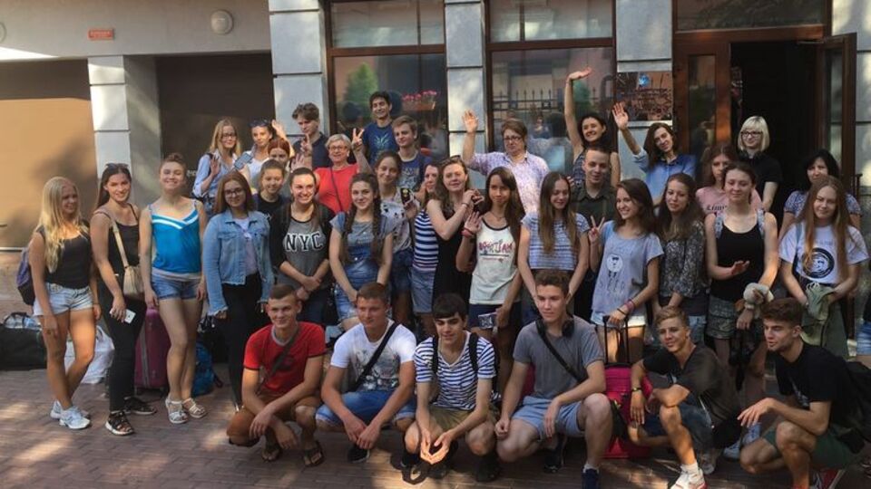 Учитель російської мови Анна Новікова заявила, що українські школярі з нетерпінням чекали поїздки в Росію
