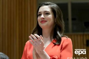 Интимные фото Хэтэуэй слили в открытый доступ