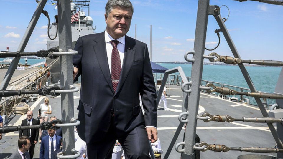 Порошенко: Элегантный, хотя и не самый удачный способ
