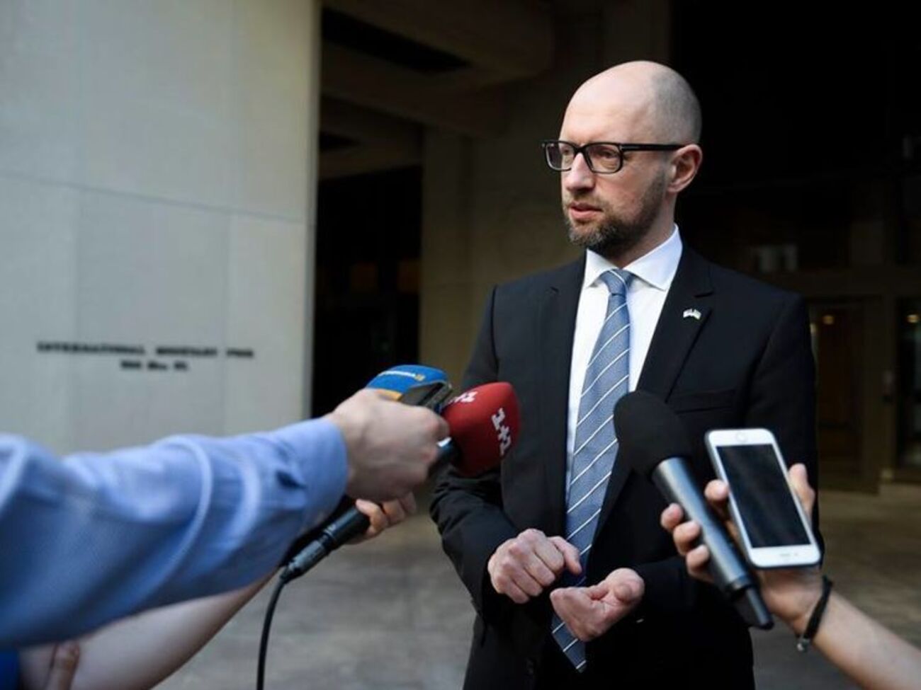 Яценюк керував Кабінетом Міністрів до квітня 2016 року