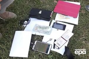 Полицейского задержали с поличным при получении взятки