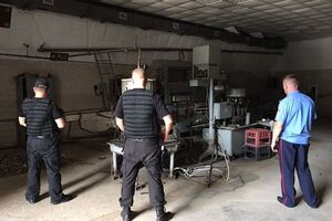 Заводы могут производить неучтенный алкоголь