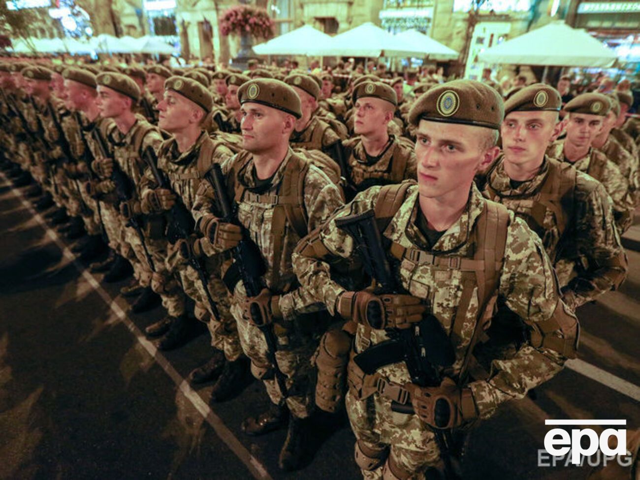 Участники парада в Киеве