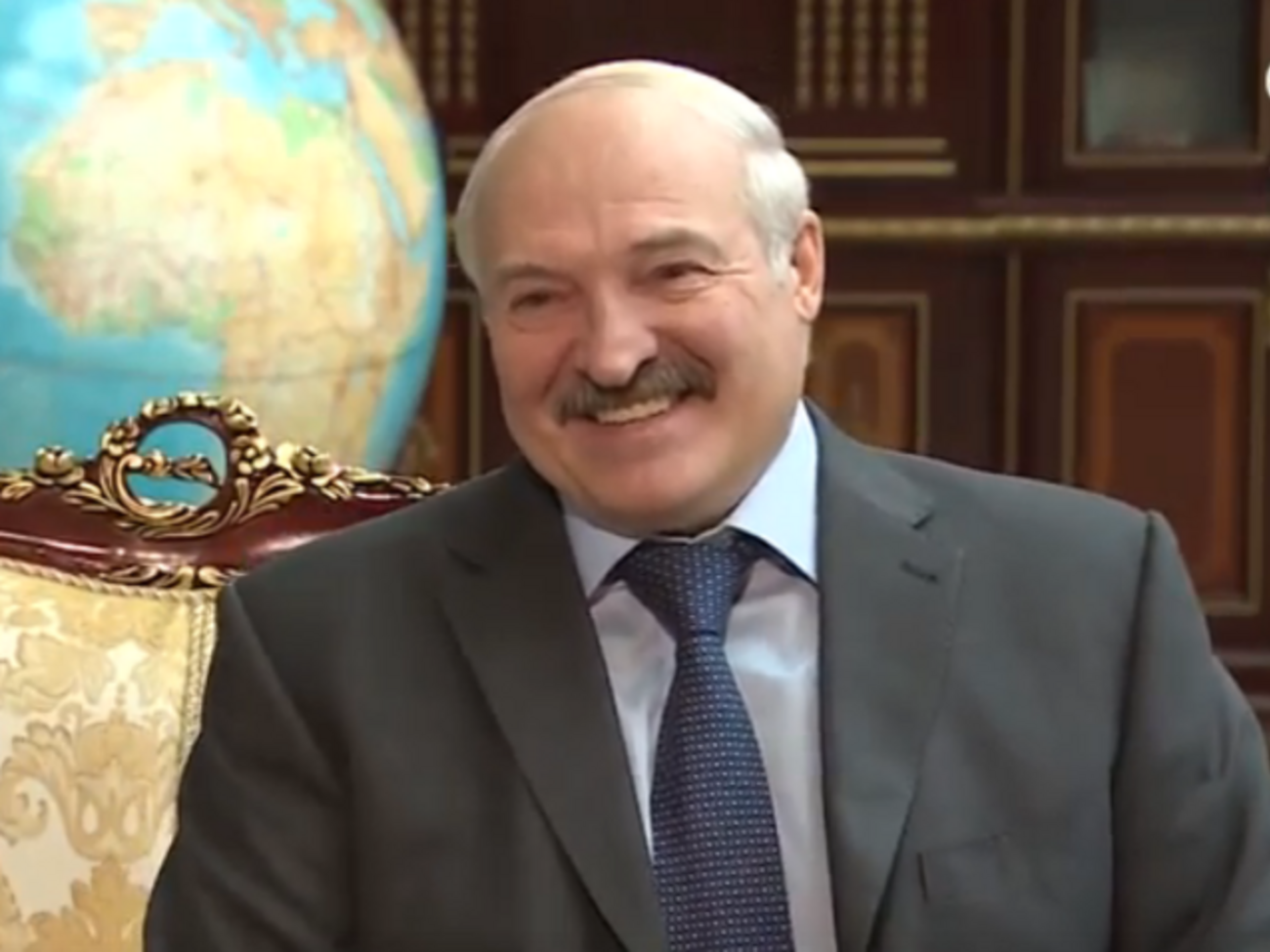 Лукашенко удивляет, как космонавты из разных стран находят общий язык