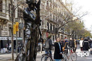 Рамбла – популярна серед туристів вулиця в центрі Барселони