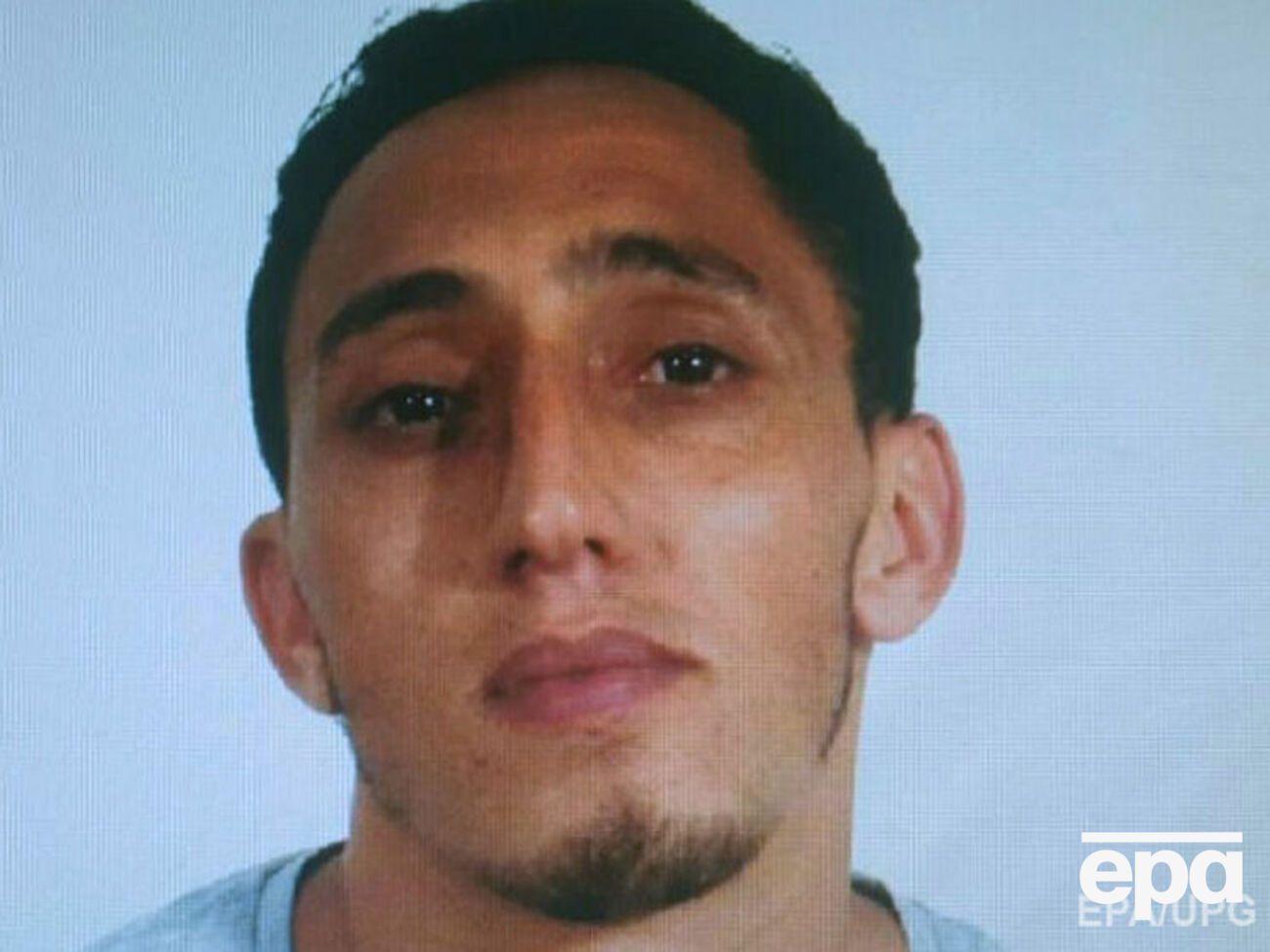 Поліція розповсюдила фото Дрісса Укабира, який орендував фургон