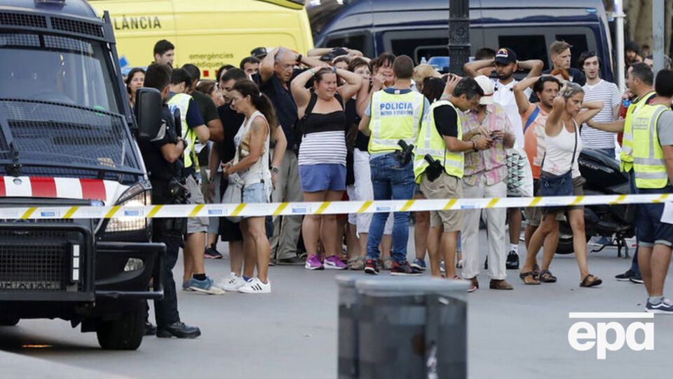 Унаслідок наїзду мікроавтобуса загинуло 13 людей