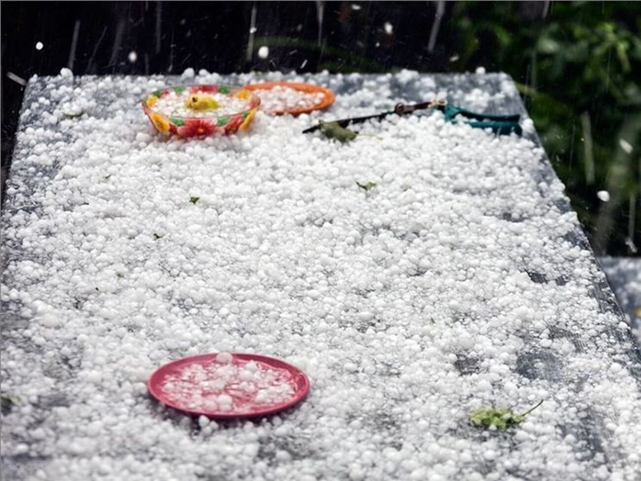 Во Львове вчера выпал крупный град