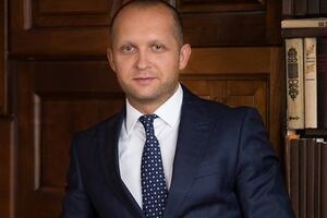 17 серпня Солом'янський районний суд міста Києва продовжив запобіжний захід Полякову на два місяці