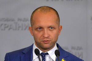 Поляков відмовляється носити електронний браслет