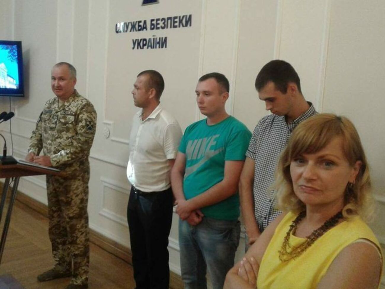 Трем АТОшникам из Днепра предложили поехать на подработку в Москву. АТОшникам. В Москву. И они поехали