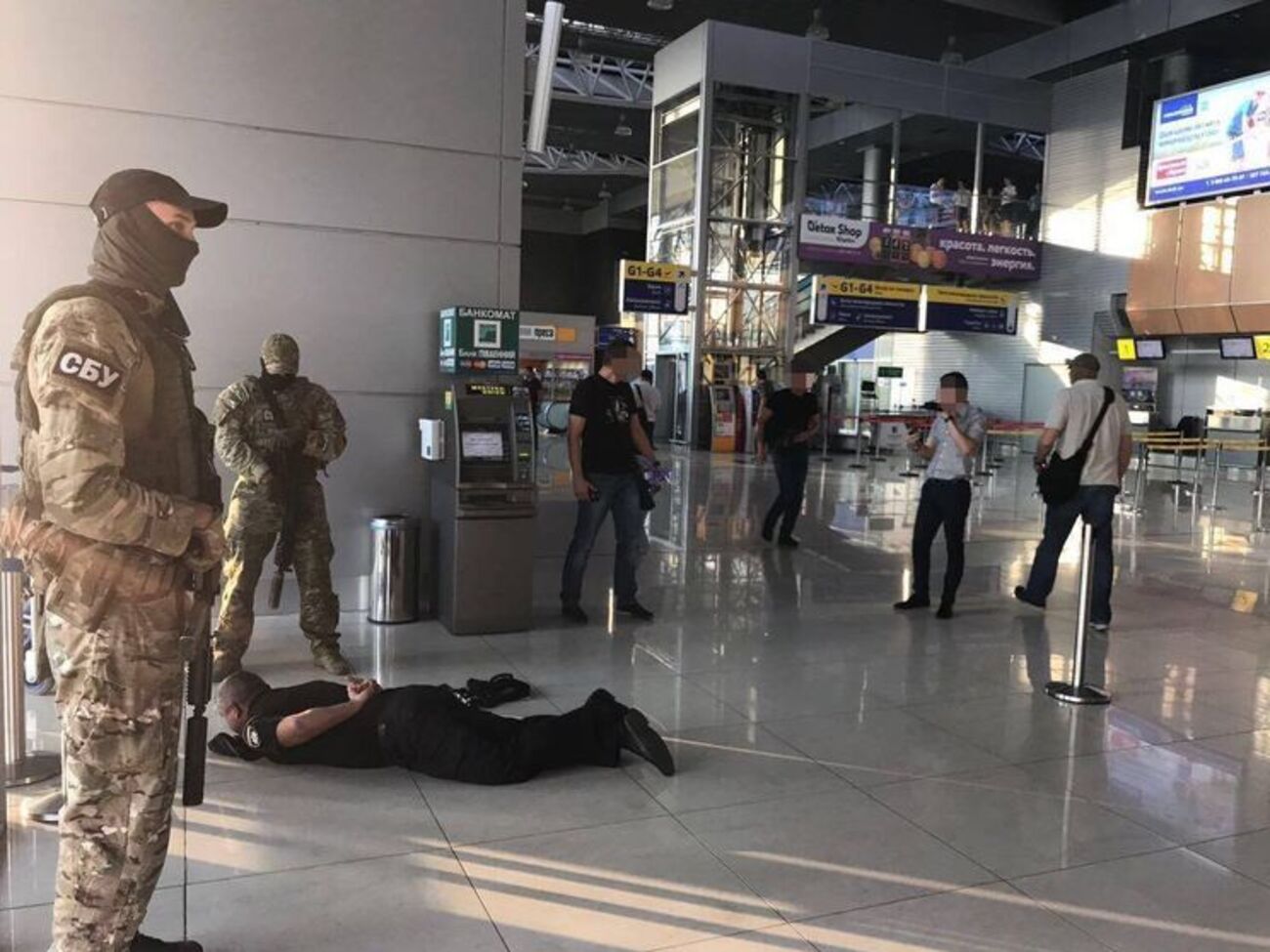 Затриманим повідомили про підозру в отриманні хабара