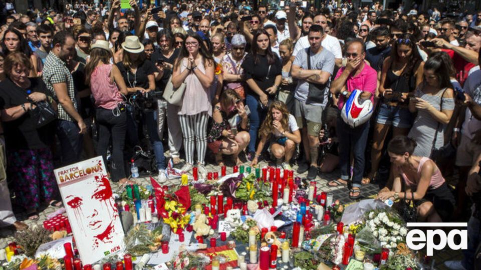 Траурная акция в Барселоне началась с минуты молчания