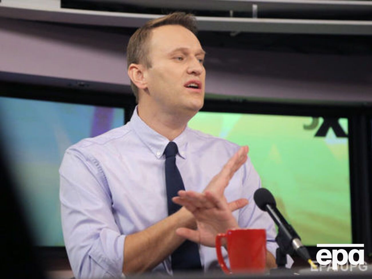 Навальний: Шахраї з LifeNews&nbsp;опублікували злиті їм ФСБшниками записи камер спостереження з аеропорту