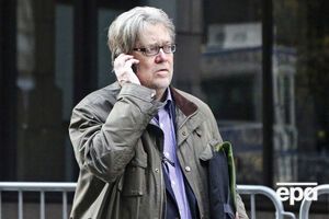 Националист Бэннон покидает Белый дом