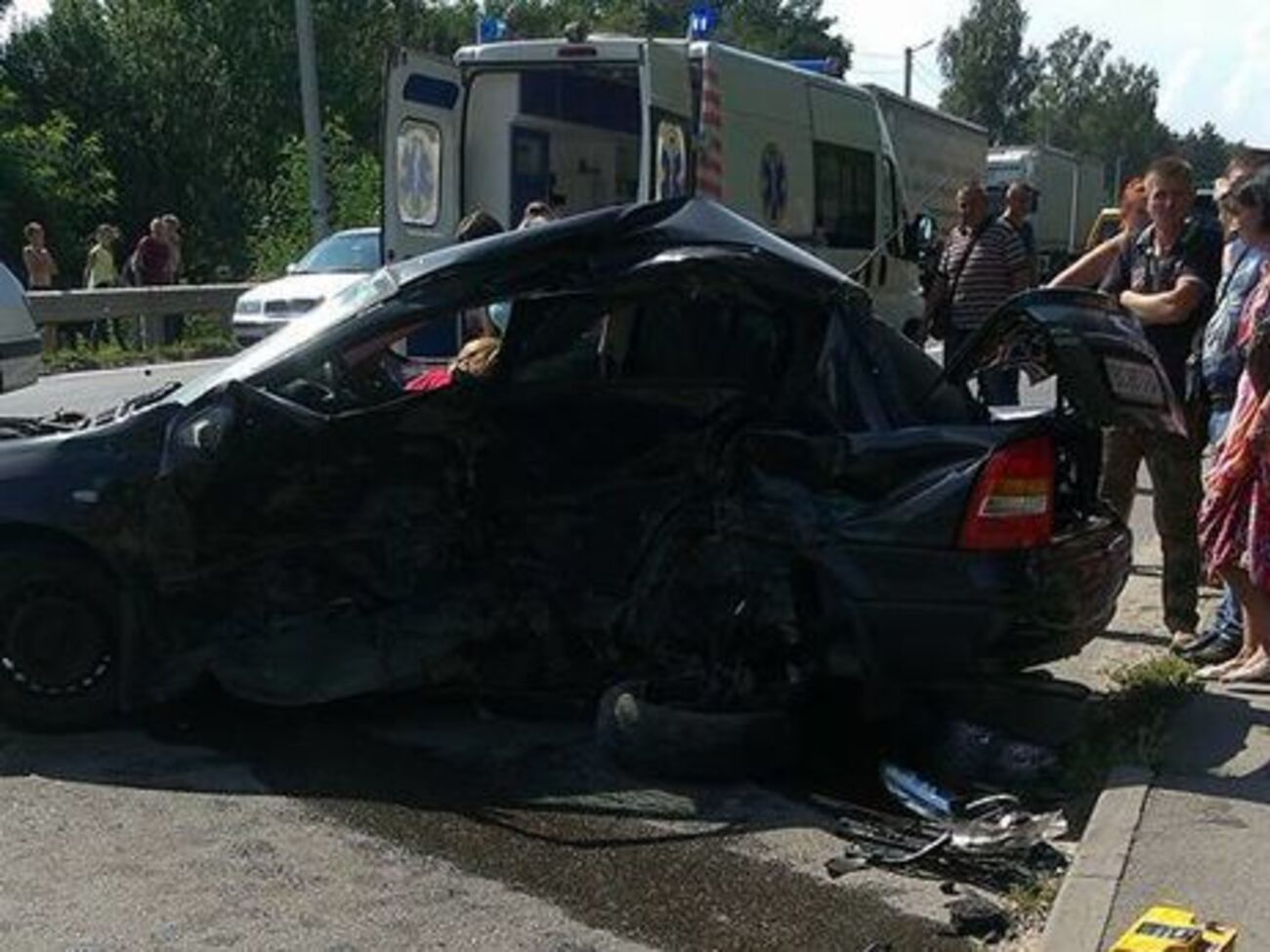 За словами брата загиблої у ДТП, є свідки, які бачили, як Димінський пересідав у позашляховик