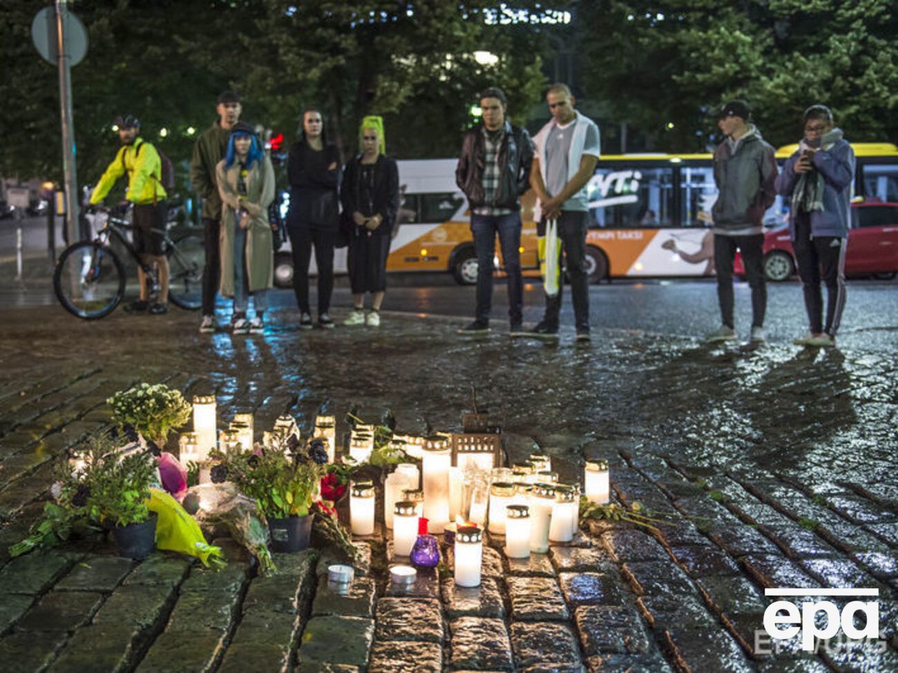 Напад стався 18 серпня. Свідки писали в соцмережах, що зловмисник вигукував: "Аллах акбар!"