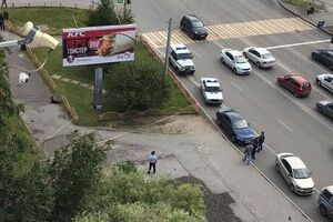 У російському Сургуті озброєний ножем чоловік напав на перехожих. Фоторепортаж