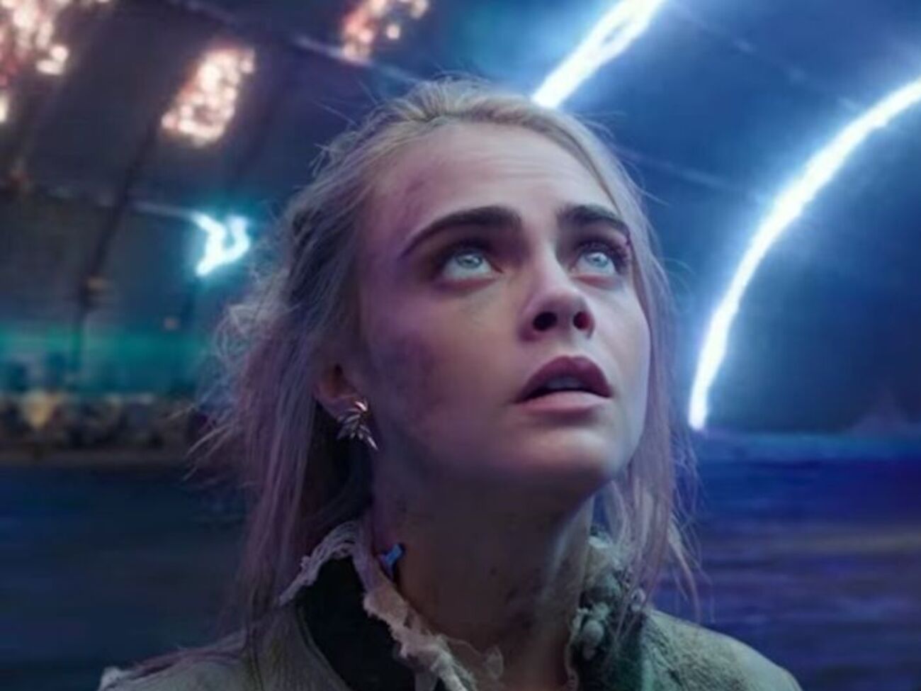 Делевинь написала песню, вошедшую в фильм "Валериан и город тысячи планет"