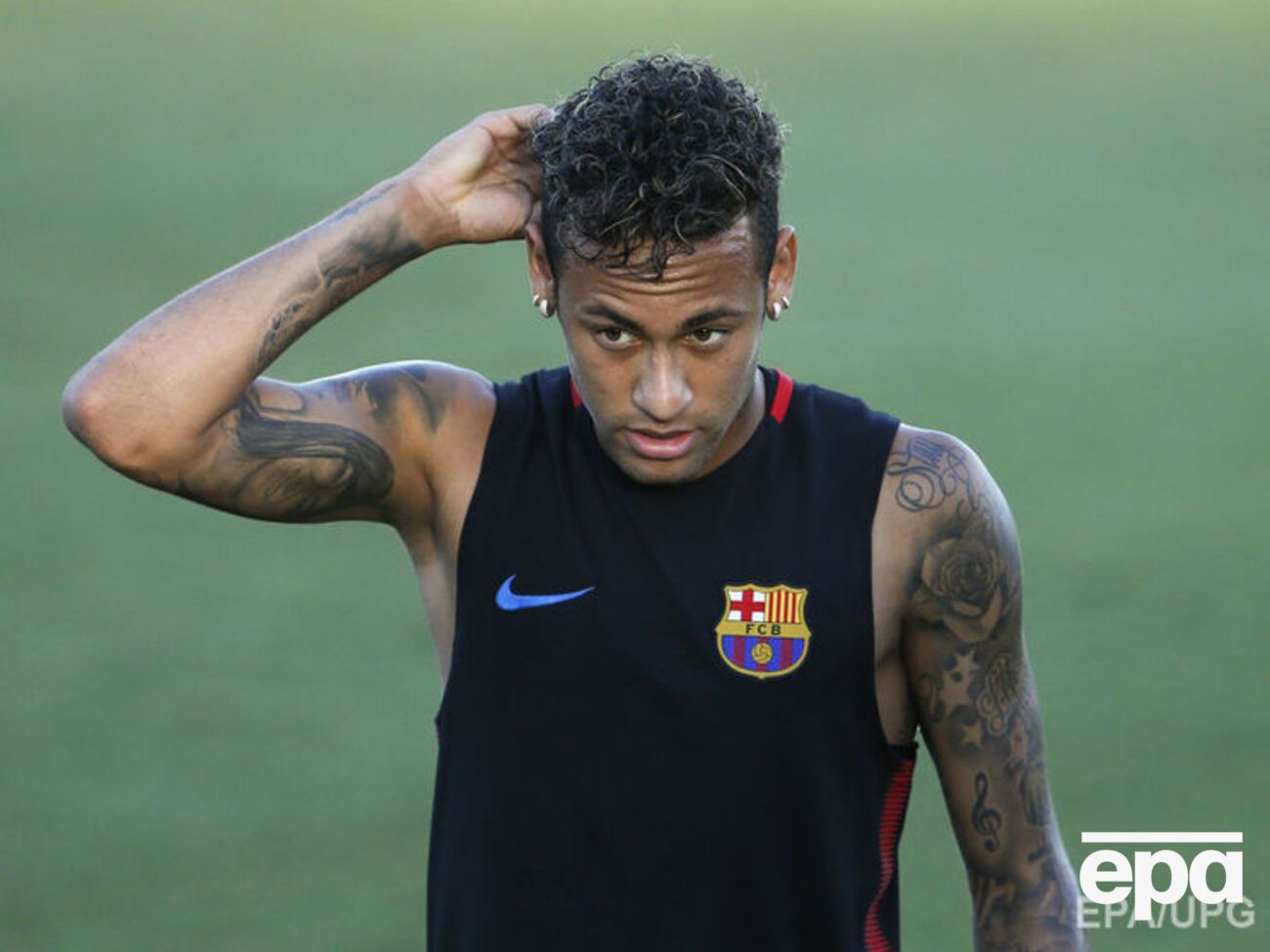 СМИ сообщили, что Неймар уже уведомил одноклубников о своем переходе