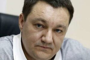 Незрозуміло, чому ми вириваємо мільярди із соціалки і даємо їх на оборону, але наша "оборонка" при цьому стоїть