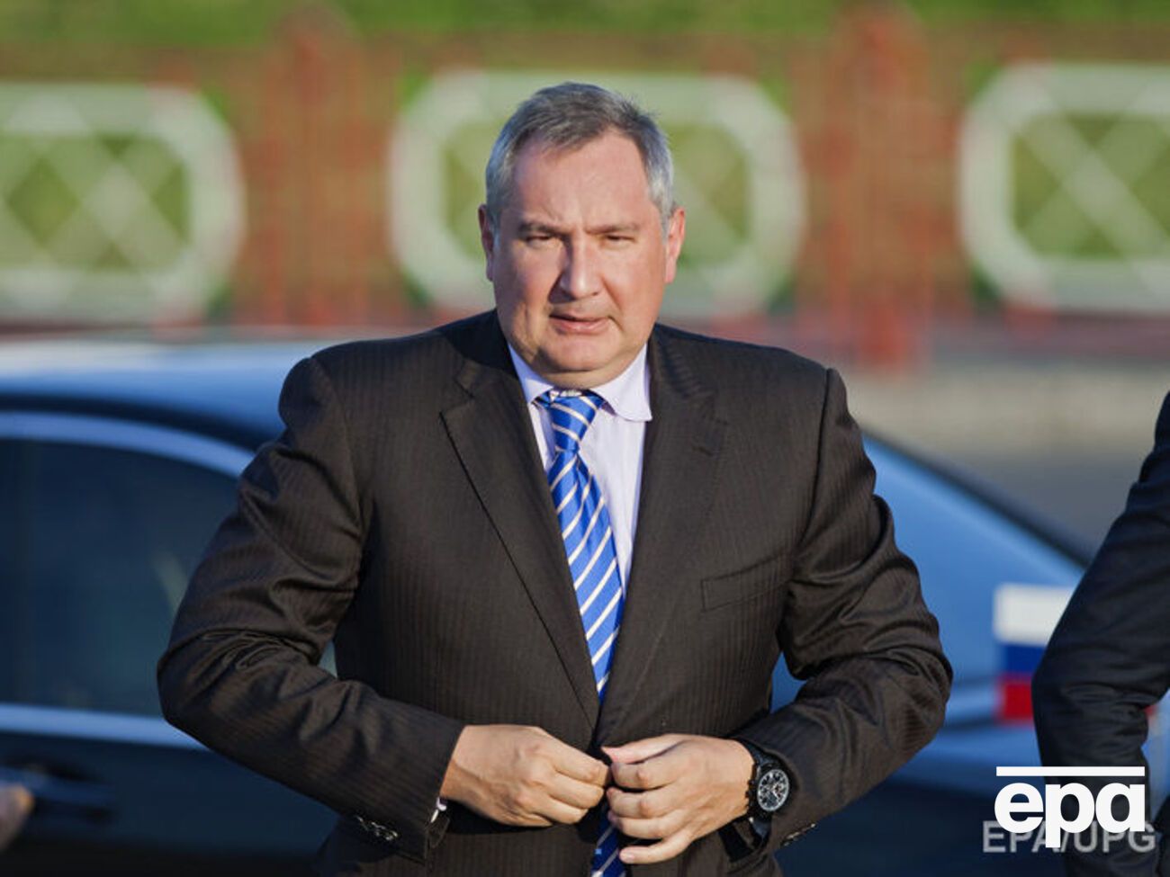 Рогозин написал песню